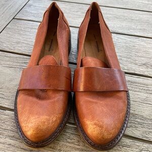 Free People Merit Distressed Leather Loafers Womens Size 39
